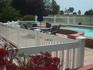 Universal Pool Fence with New England Caps