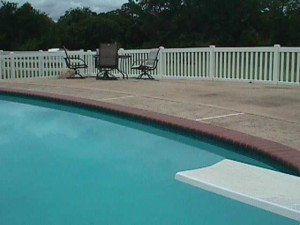 Pool Fence - 4' Wide Picket
